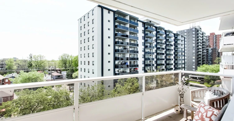 0401-101 Cosburn Avenue, Toronto, ON, M4K 2G3 - 12