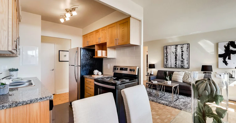0401-101 Cosburn Avenue, Toronto, ON, M4K 2G3 - 46