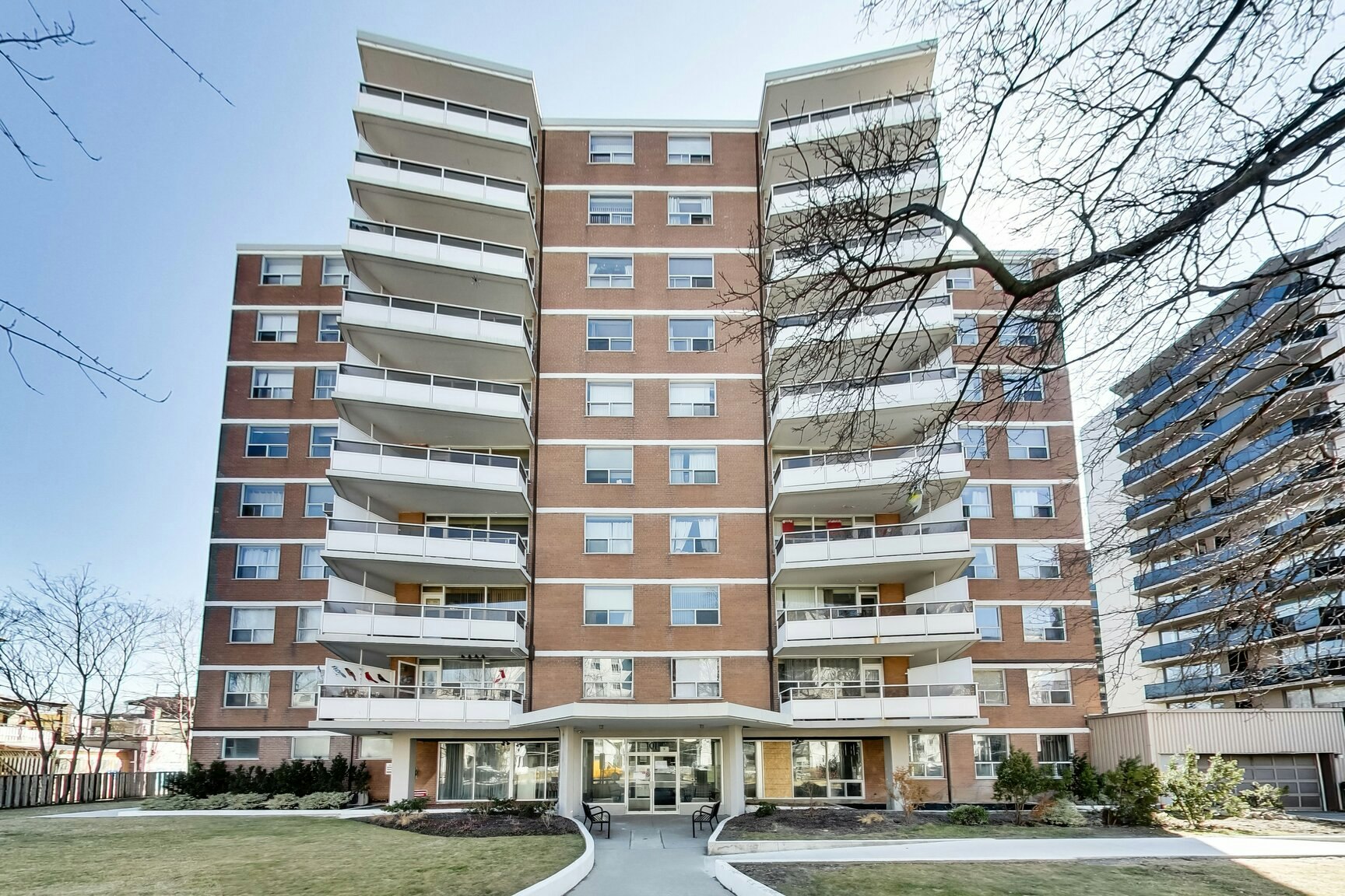 0401-101 Cosburn Avenue, Toronto, ON, M4K 2G3 - 2