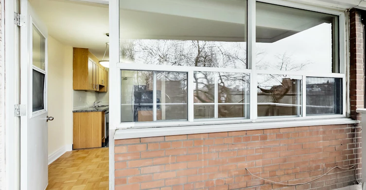 0401-101 Cosburn Avenue, Toronto, ON, M4K 2G3 - 68