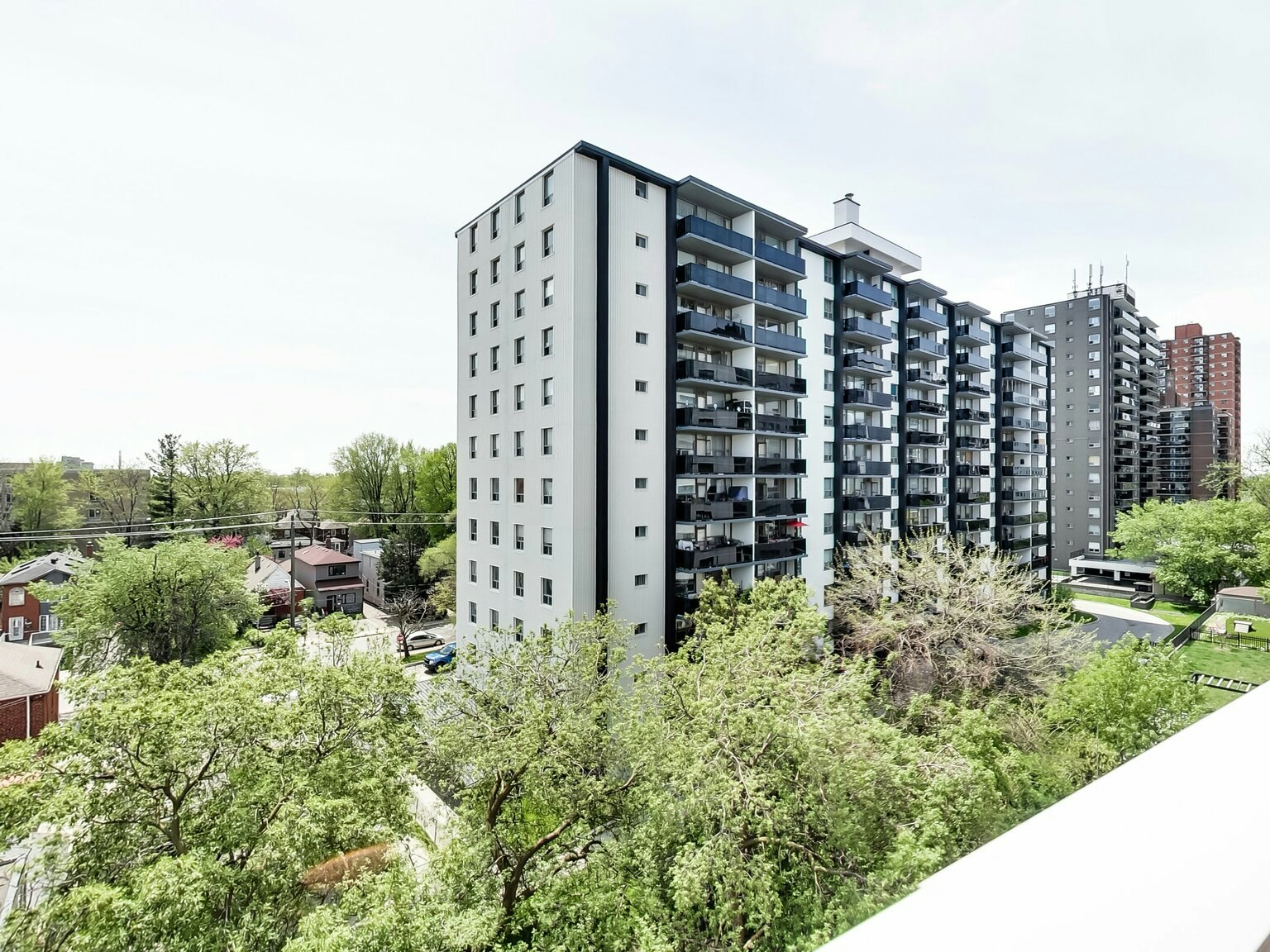 0401-101 Cosburn Avenue, Toronto, ON, M4K 2G3 - 8