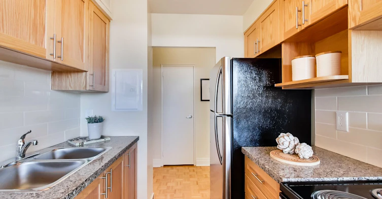 0401-101 Cosburn Avenue, Toronto, ON, M4K 2G3 - 41