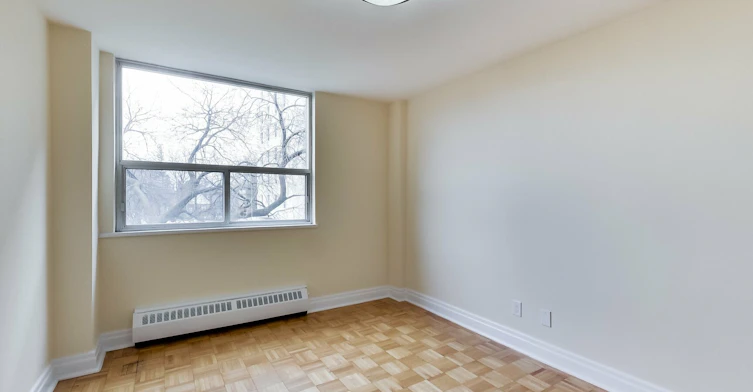 0401-101 Cosburn Avenue, Toronto, ON, M4K 2G3 - 83