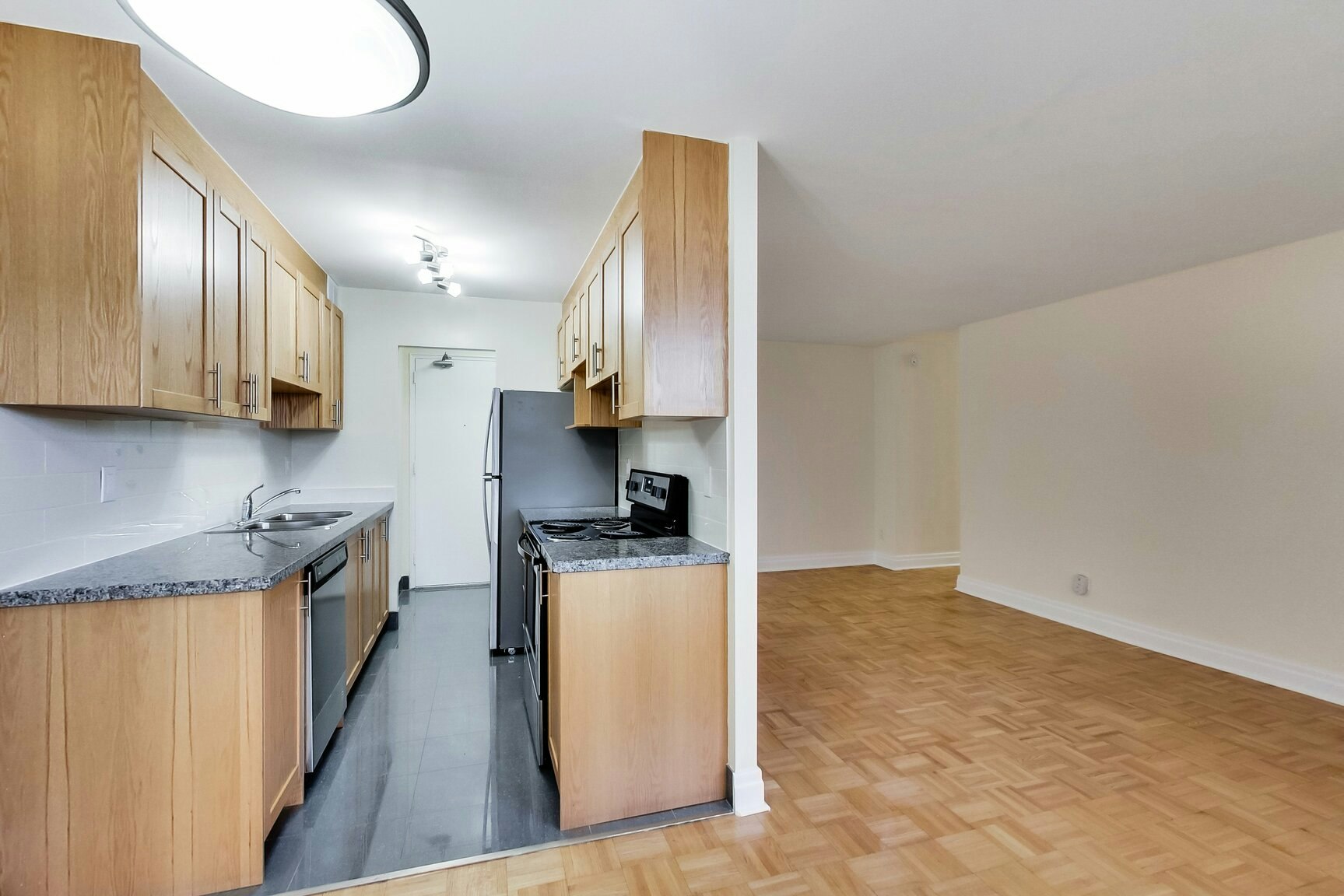 0401-101 Cosburn Avenue, Toronto, ON, M4K 2G3 - 76