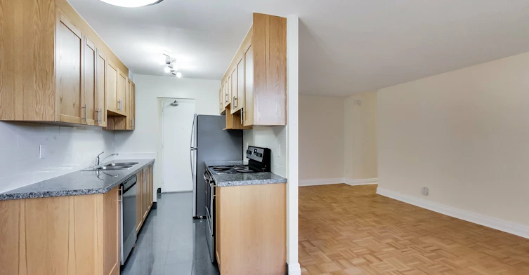 0401-101 Cosburn Avenue, Toronto, ON, M4K 2G3 - 76