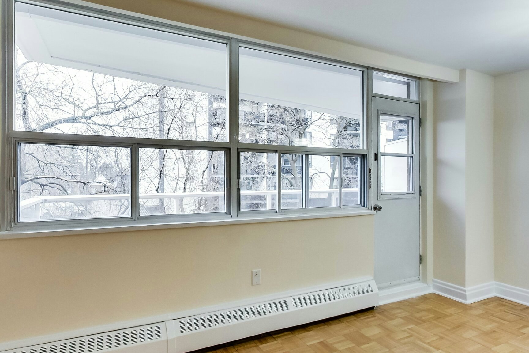 0401-101 Cosburn Avenue, Toronto, ON, M4K 2G3 - 87