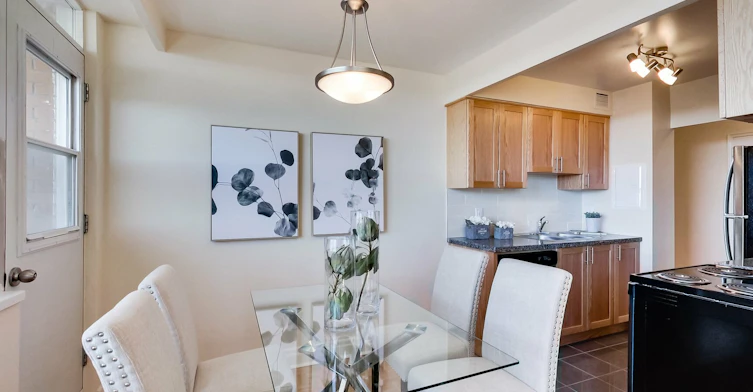 0401-101 Cosburn Avenue, Toronto, ON, M4K 2G3 - 57