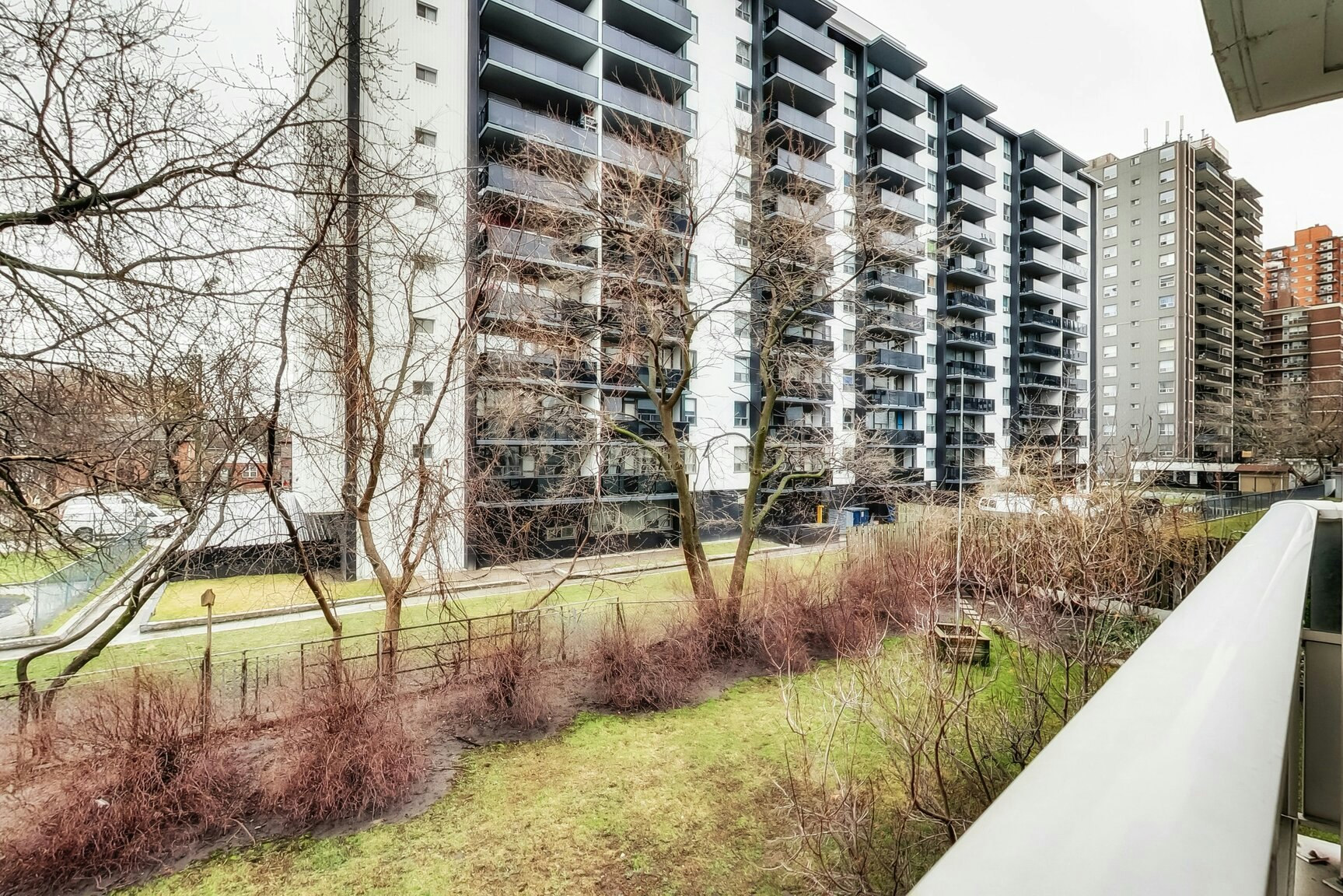 0302-101 Cosburn Avenue, Toronto, ON, M4K 2G3 - 63