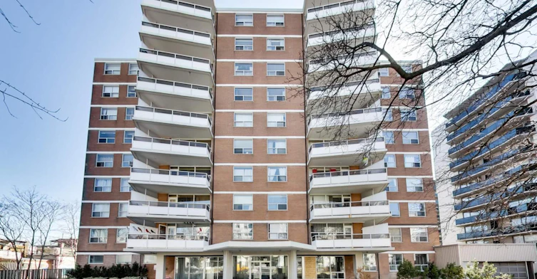 0302-101 Cosburn Avenue, Toronto, ON, M4K 2G3 - 3