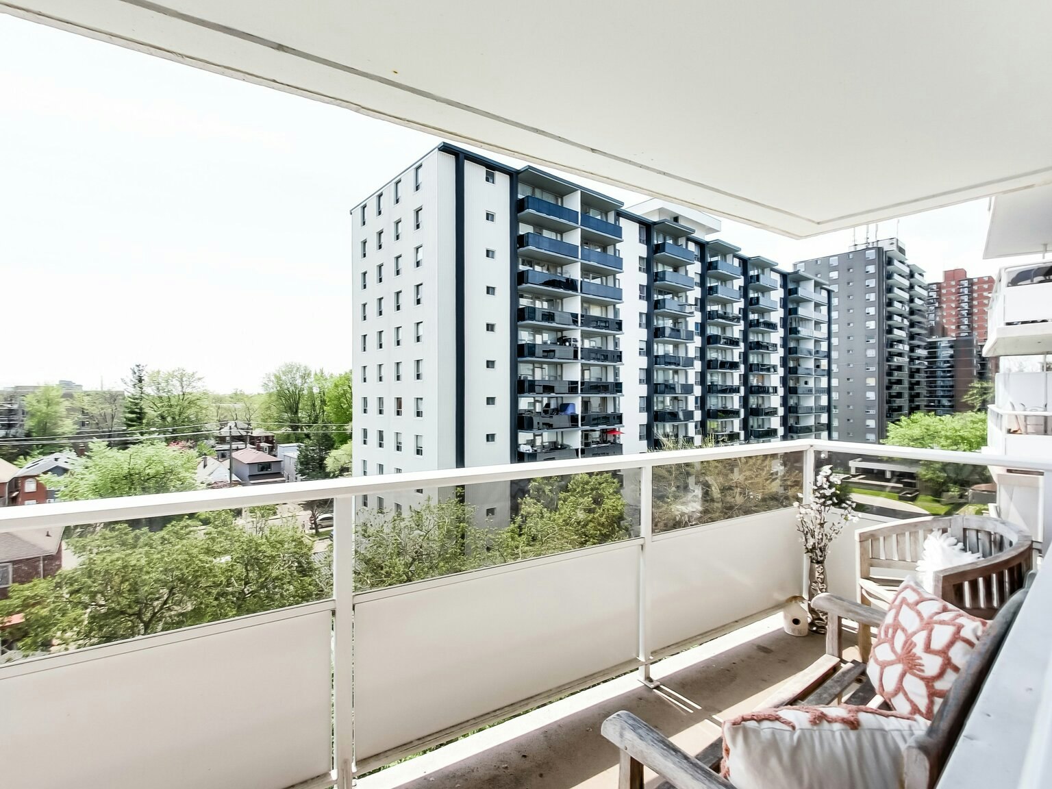 0302-101 Cosburn Avenue, Toronto, ON, M4K 2G3 - 12