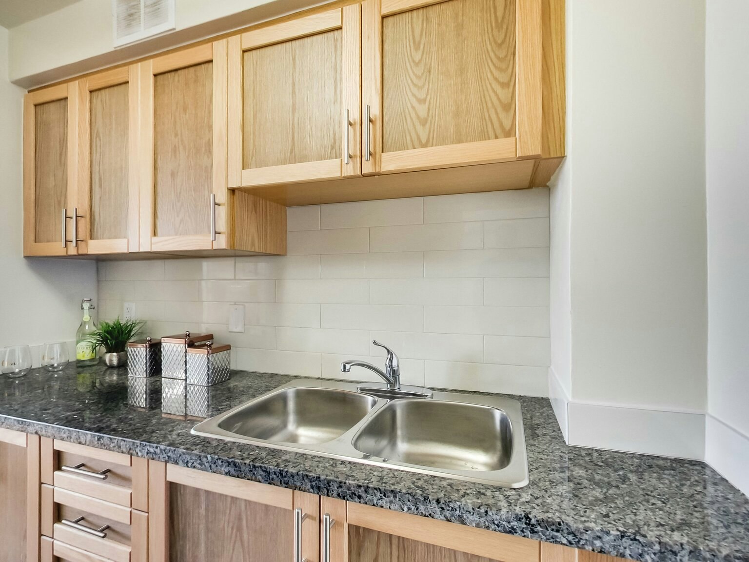 0302-101 Cosburn Avenue, Toronto, ON, M4K 2G3 - 23