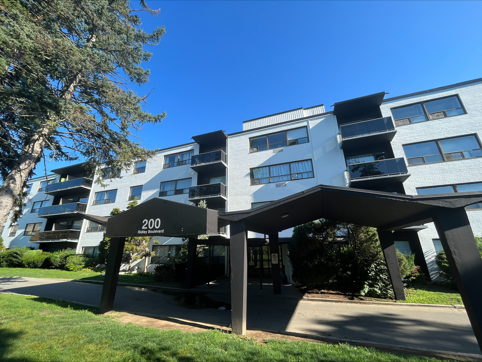 0321-200 Ridley Boulevard, Toronto, ON, M5M 3M2 - 14