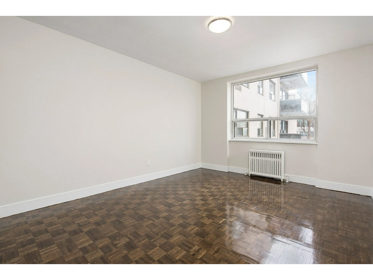 0321-200 Ridley Boulevard, Toronto, ON, M5M 3M2 - 5