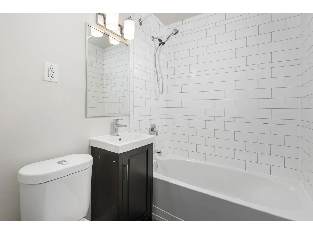 0321-200 Ridley Boulevard, Toronto, ON, M5M 3M2 - 7