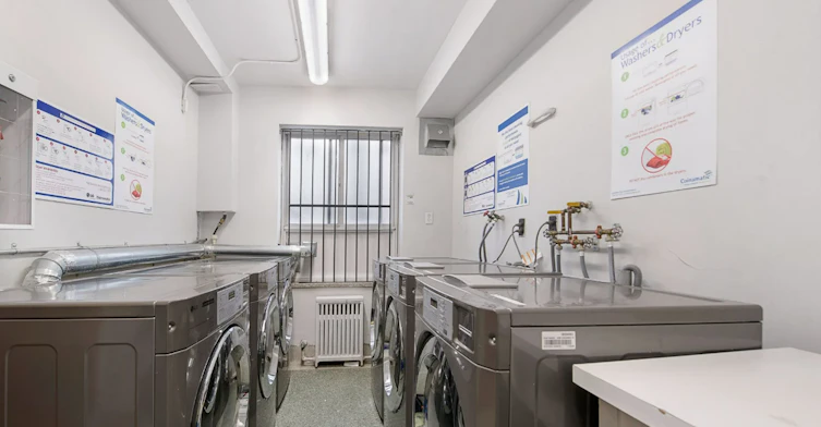 0321-200 Ridley Boulevard, Toronto, ON, M5M 3M2 - 10