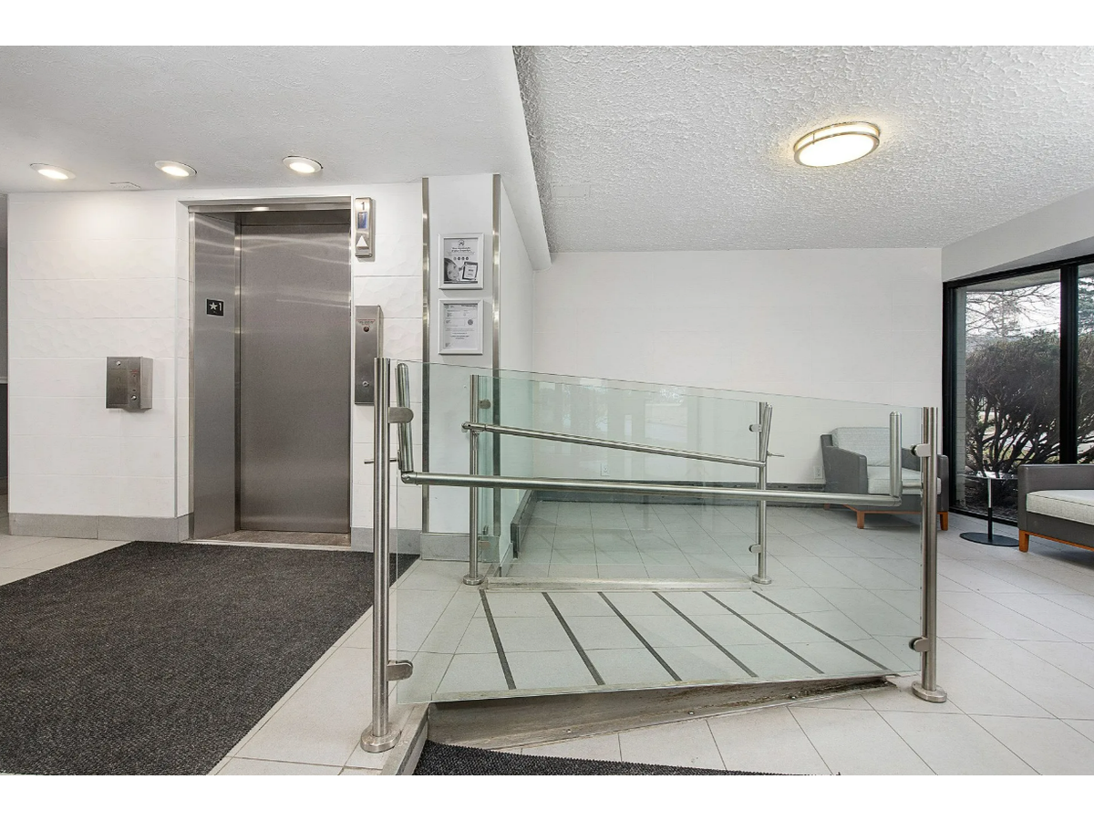 0321-200 Ridley Boulevard, Toronto, ON, M5M 3M2 - 11