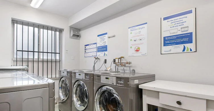 0321-200 Ridley Boulevard, Toronto, ON, M5M 3M2 - 9