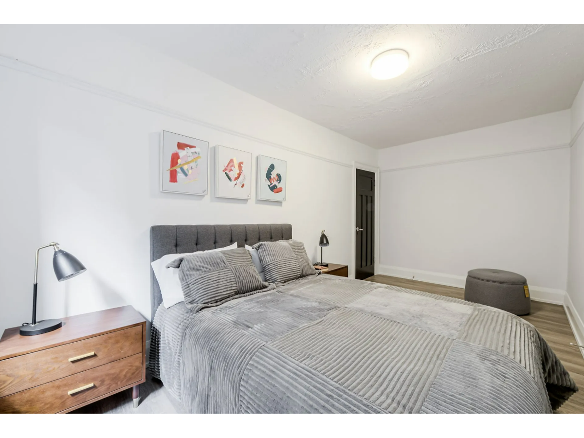 0006-210 Wychwood Avenue, Toronto, ON, M6C 2T3 - 9