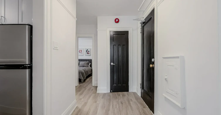 0006-210 Wychwood Avenue, Toronto, ON, M6C 2T3 - 16