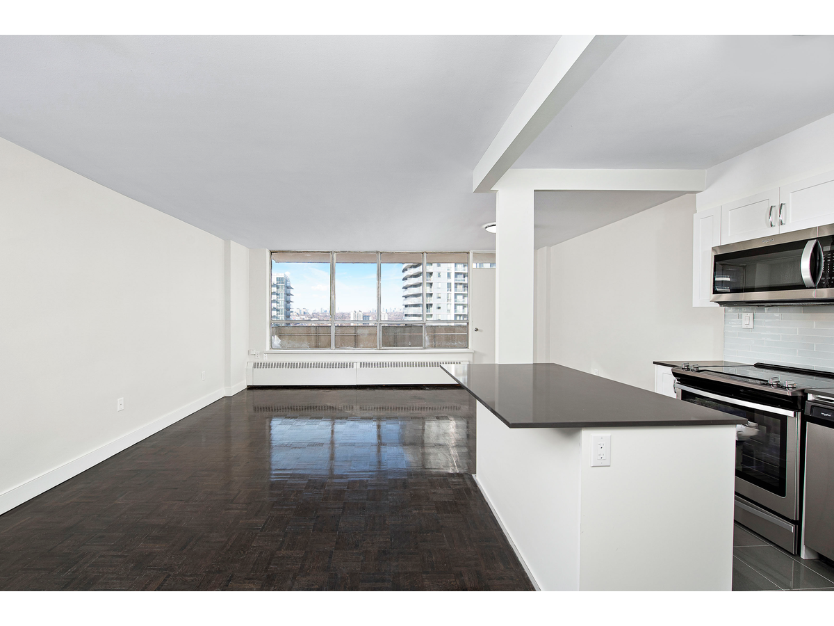 0208-65 Forest Manor Road, Toronto, ON, M2J 1M5 - 12