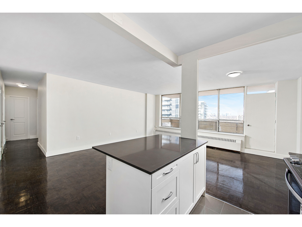 0208-65 Forest Manor Road, Toronto, ON, M2J 1M5 - 11