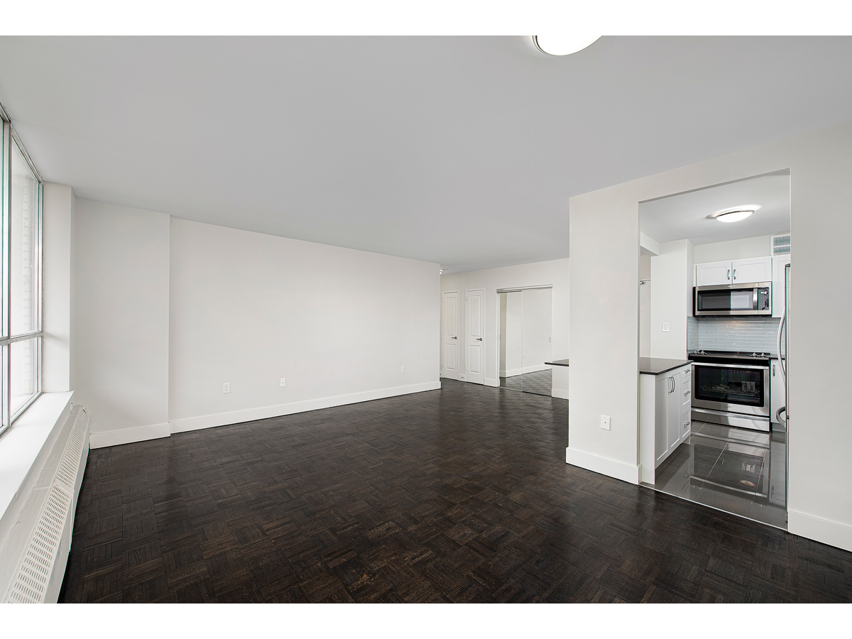 0208-65 Forest Manor Road, Toronto, ON, M2J 1M5 - 21