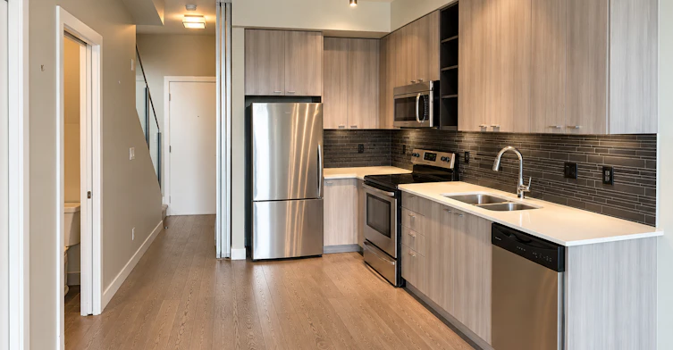 3080 Gladwin Road, Abbotsford, BC, V2T 0G3