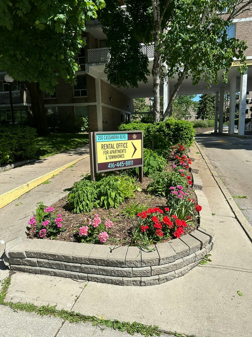 250 Cassandra Boulevard, Toronto, ON, M3A 1T7
