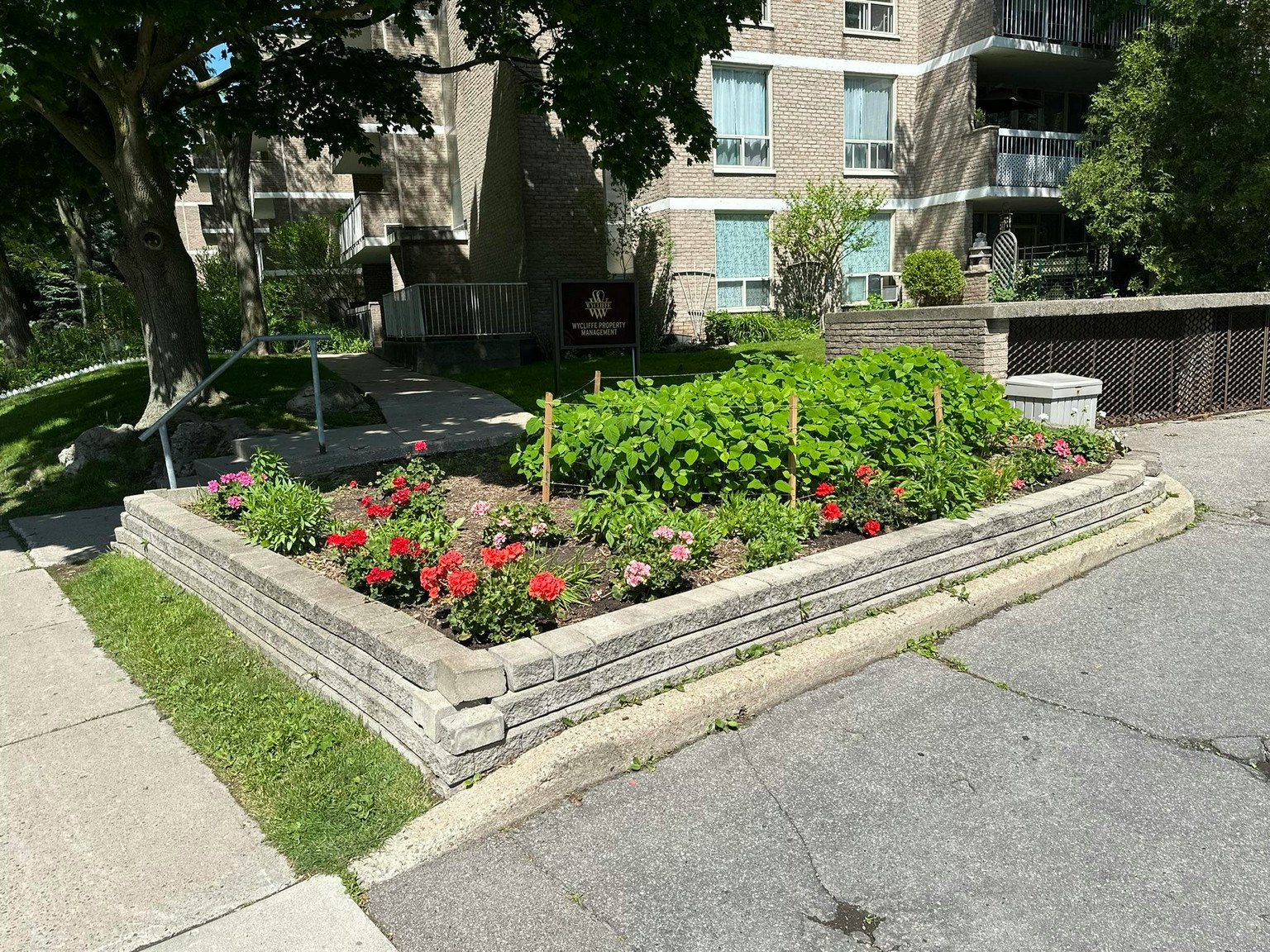 250 Cassandra Boulevard, Toronto, ON, M3A 1T7 - 3