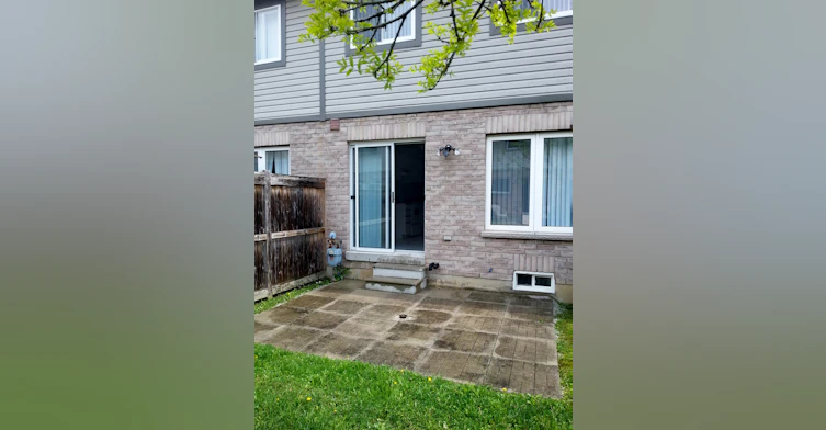 24-689 Four Winds Way, Mississauga, ON, L5R 4C3 - 4