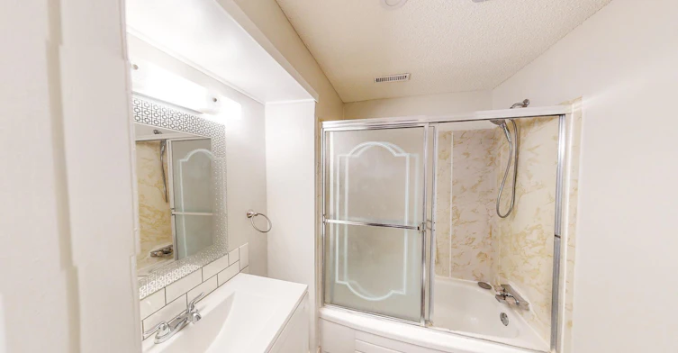6329 24 Avenue Ne, Calgary, AB, T1Y 2M6 - 8