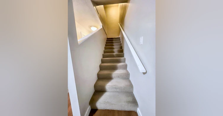 2020 Urquhart Road NW, Calgary, AB, T2N 4C5 - 6