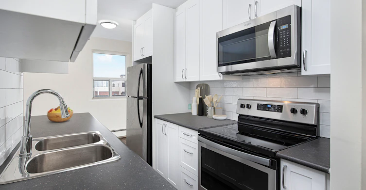 0606-560 Proudfoot Lane, London, ON, N6H 5C9 - 2