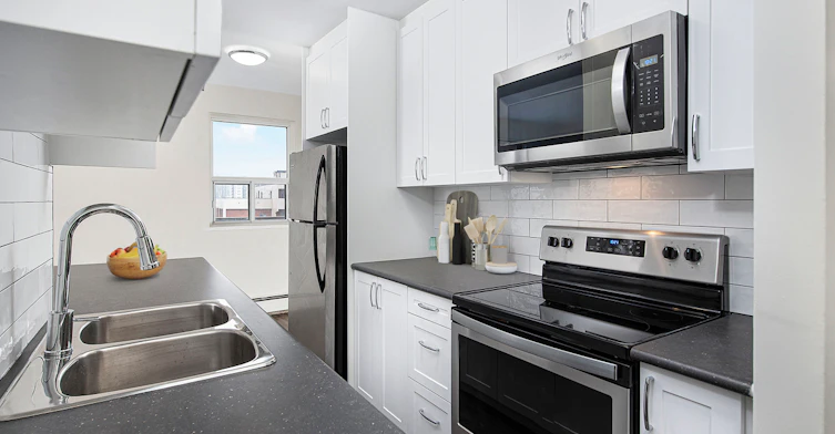 0901-560 Proudfoot Lane, London, ON, N6H 5C9 - 2