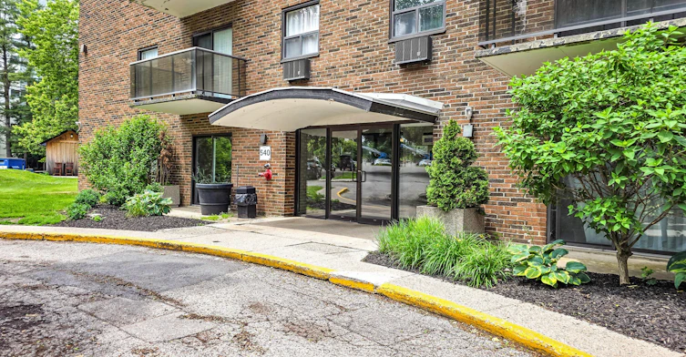 0608-540 Proudfoot Lane, London, ON, N6H 1W4 - 14