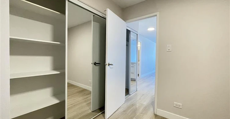 2 BR-2000 Saint Marc Street, Montréal, QC, H3H 2N9 - 19