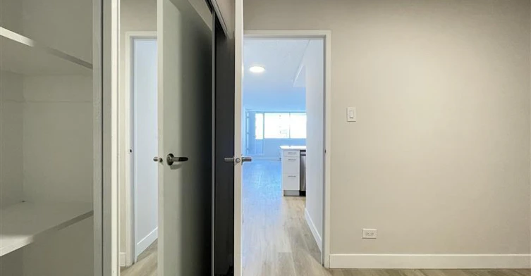 2 BR-2000 Saint Marc Street, Montréal, QC, H3H 2N9 - 10