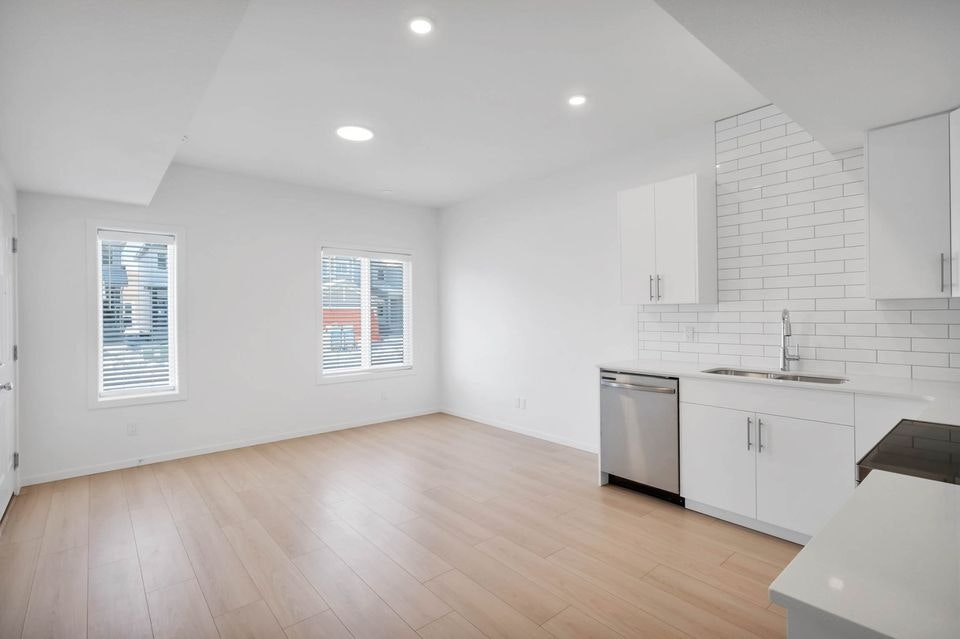5241 21a Avenue Sw, Edmonton, AB, T6X 1X5 - 6