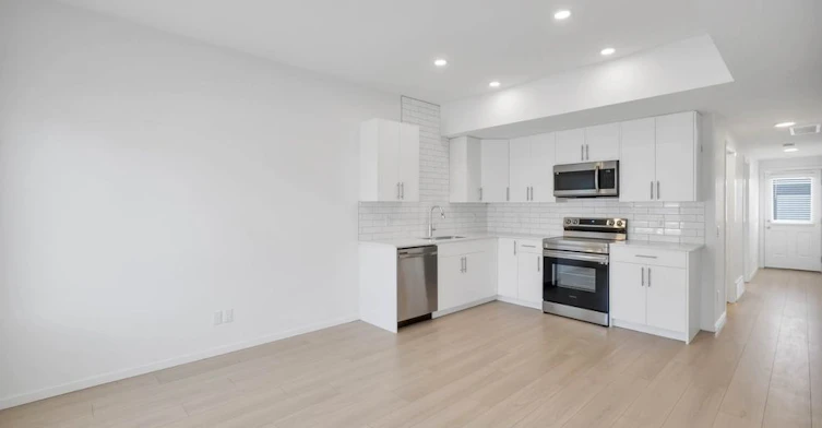 5241 21a Avenue Sw, Edmonton, AB, T6X 1X5