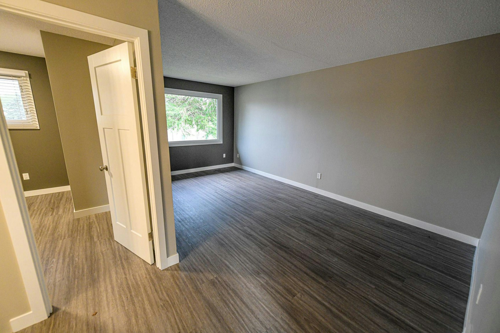 9318 108 Avenue, Grande Prairie, AB, T8V 1M7 - 2