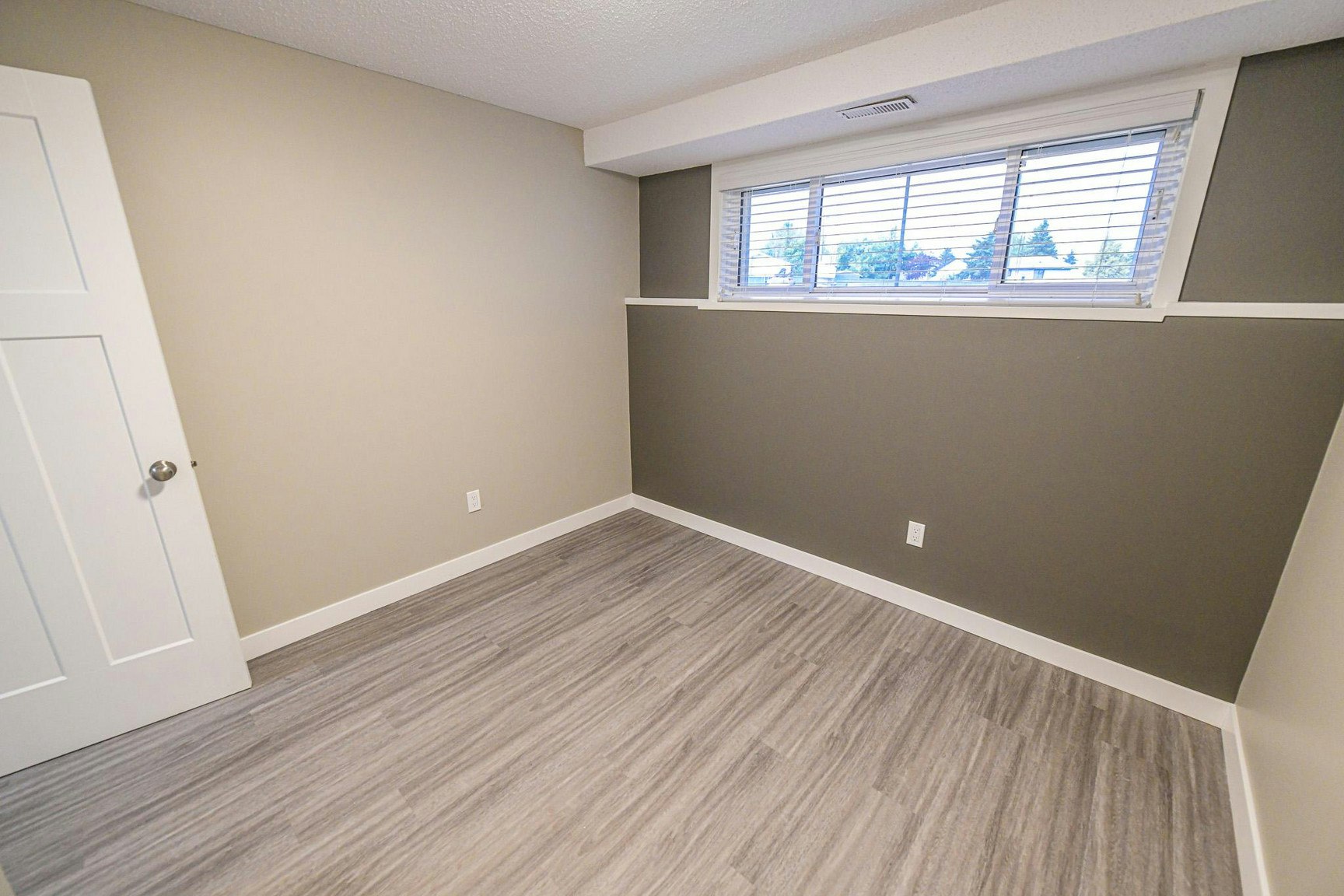 9318 108 Avenue, Grande Prairie, AB, T8V 1M7 - 15