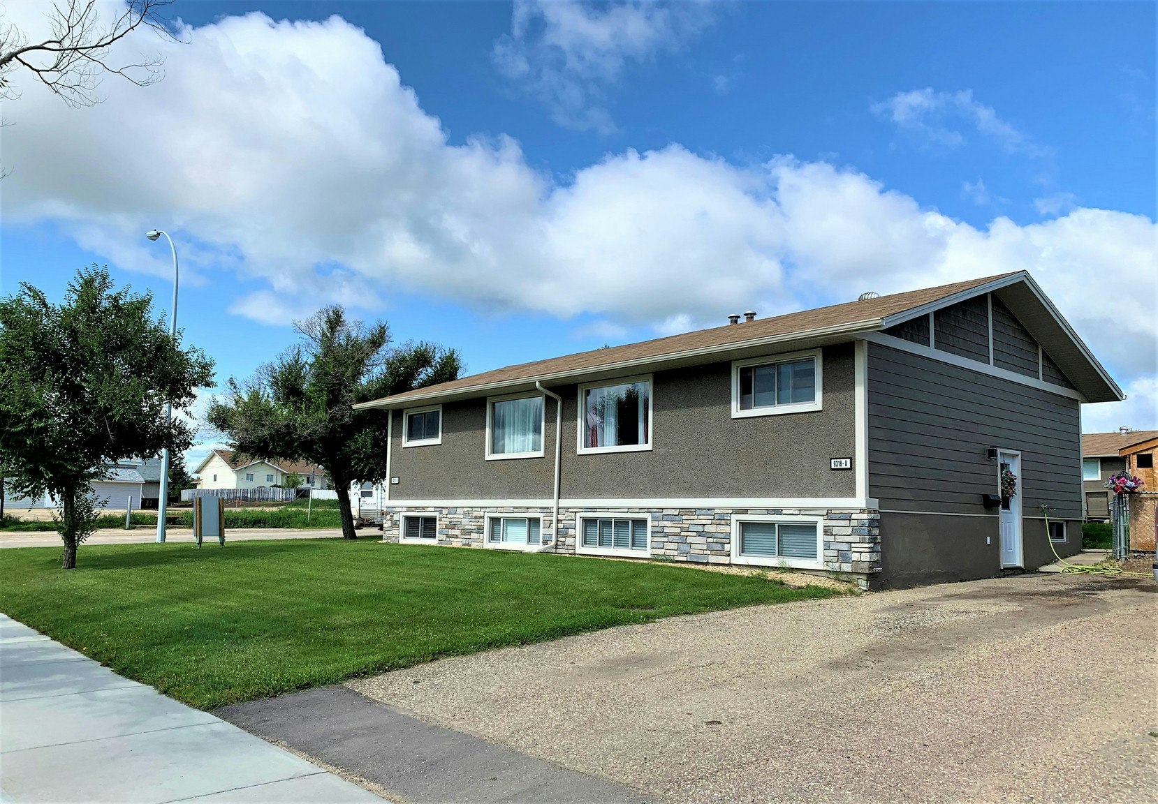 9318 108 Avenue, Grande Prairie, AB, T8V 1M7