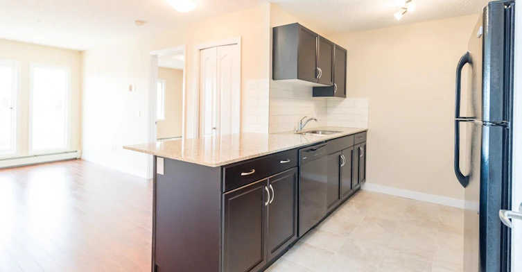 12650 142 Avenue, Edmonton, AB, T6V 1M2 - 5