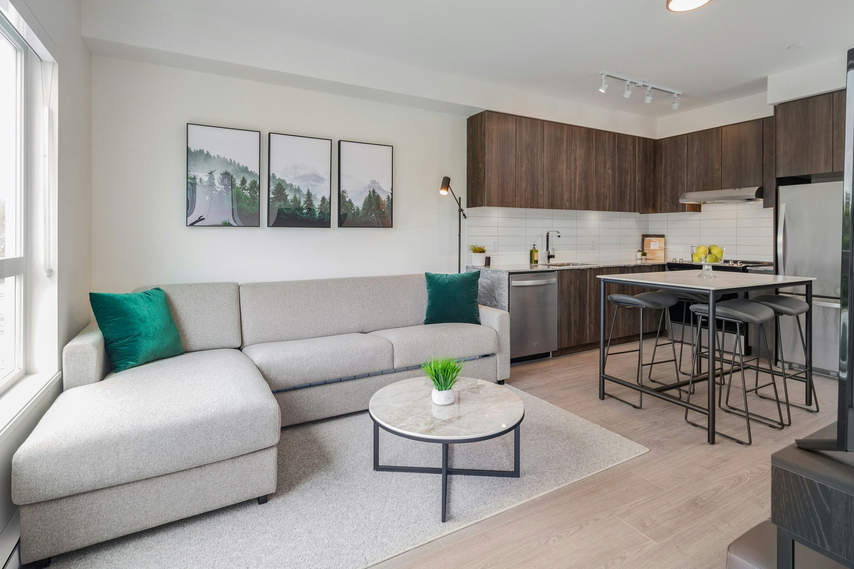 403-290-1910 Jerome Road, Colwood, BC, V9B 5H1 - 2