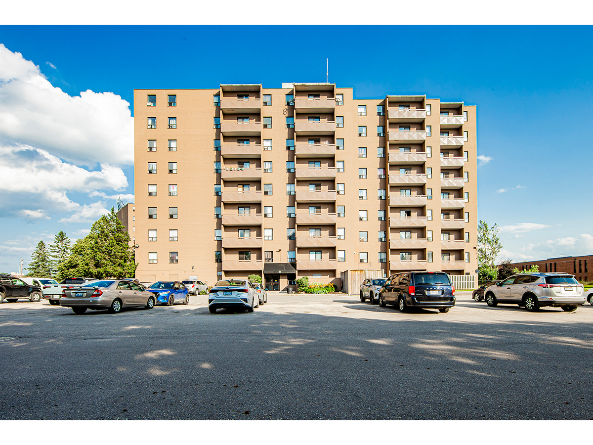 27-1009-40 Vanier Drive, Guelph, ON, N1G 2L1