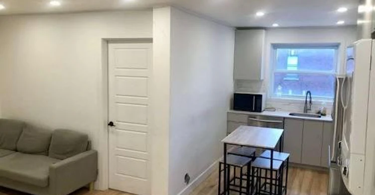 4-2090 Wellington, Montréal, QC, H3K 1W9 - 3
