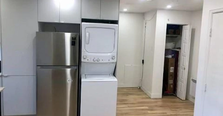 4-2090 Wellington, Montréal, QC, H3K 1W9