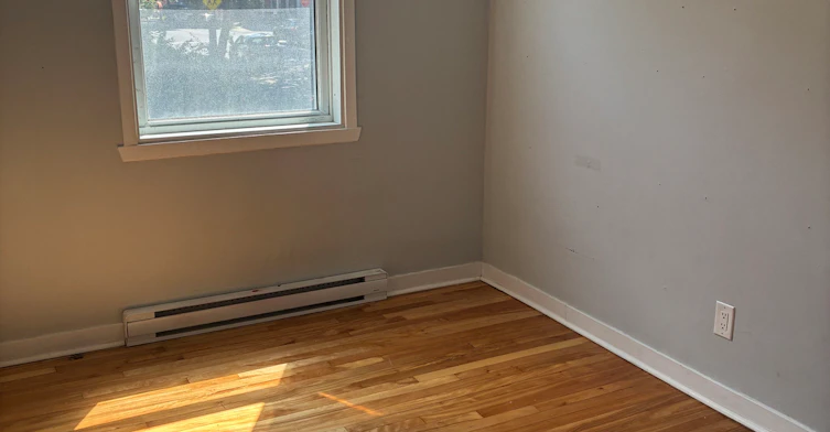 4-2090 Wellington, Montréal, QC, H3K 1W9 - 7
