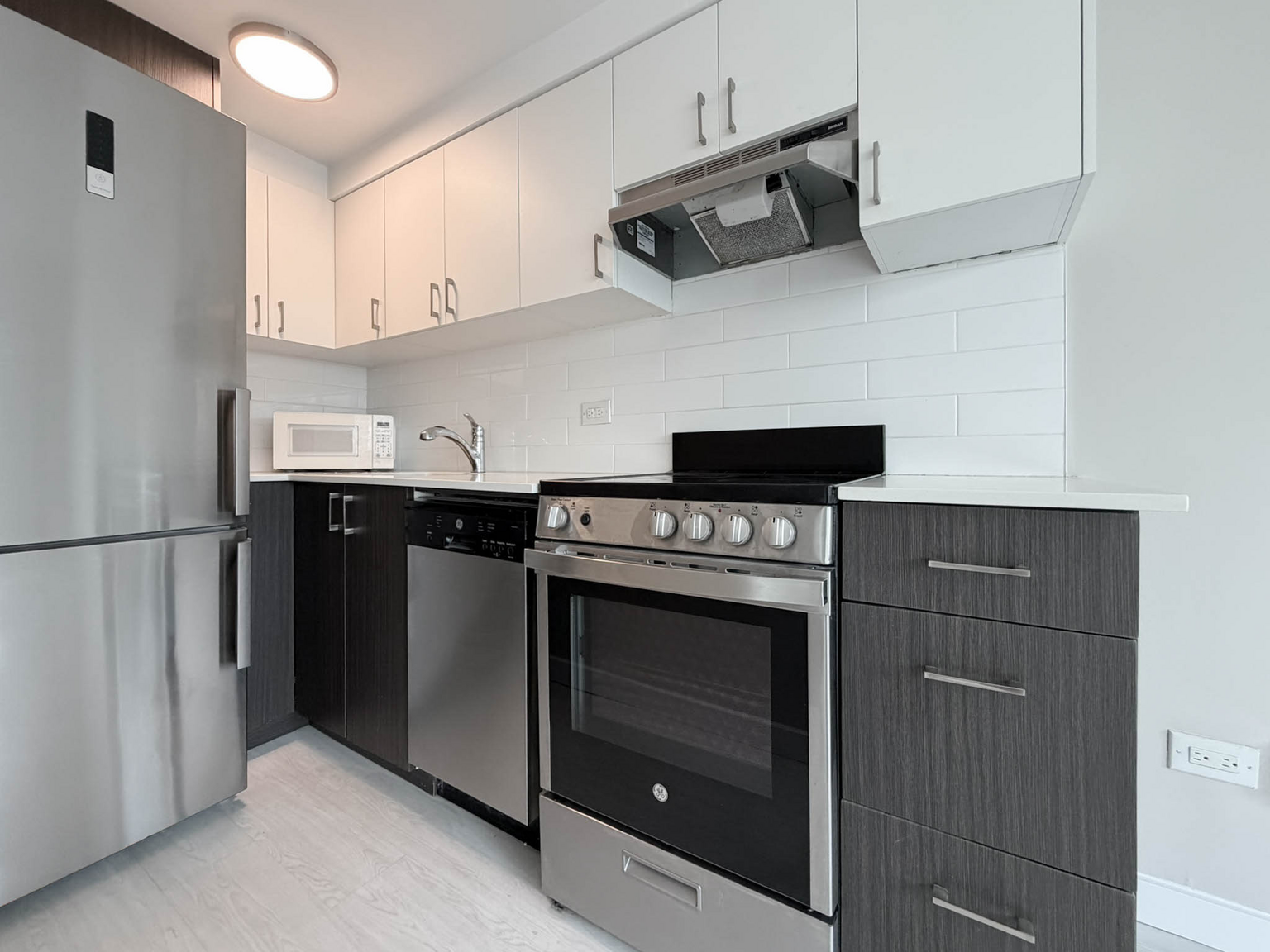 0502-1150 Sherbrooke Rue East, Montréal, QC, H2L 1L8 - 9