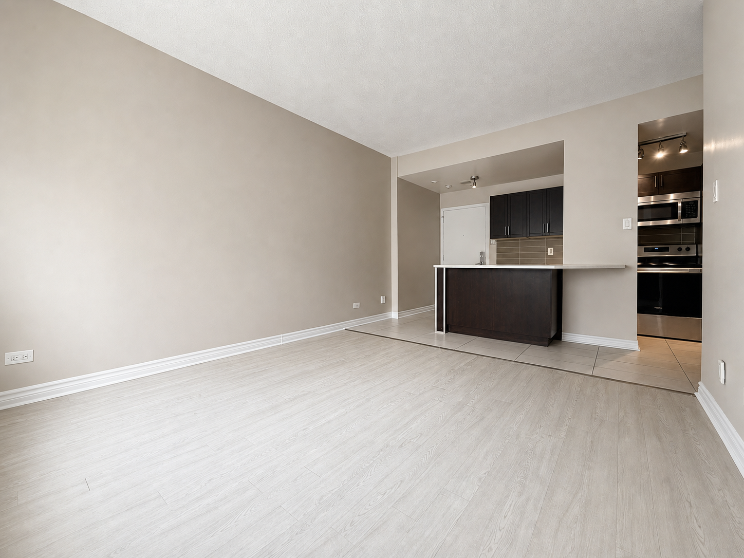 0502-1150 Sherbrooke Rue East, Montréal, QC, H2L 1L8 - 13